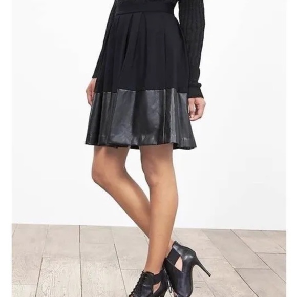 Banana Republic Faux Leather Hem Full Skirt - Picture 2 of 6
